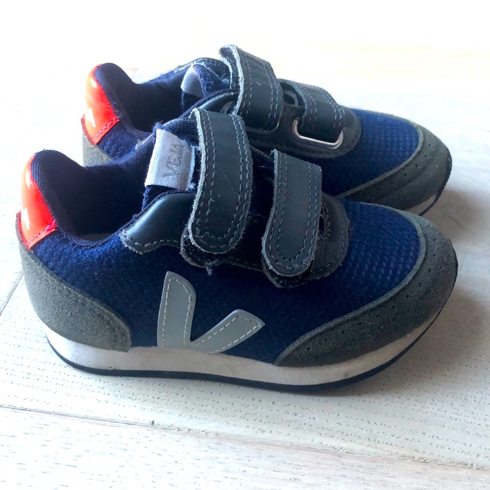 VEJA toddler sneakers. Mesh + vegan leather. Size US 7/EUR 23. Blue/grey/orange